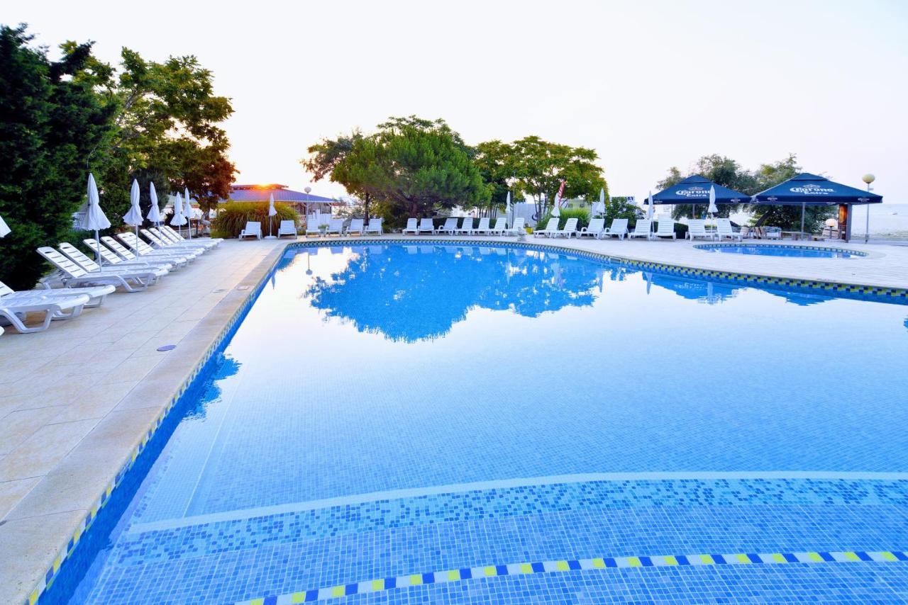 Kaliopa Hotel Αλμπένα Εξωτερικό φωτογραφία