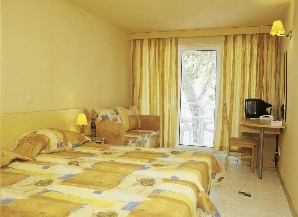 Kaliopa Hotel Αλμπένα Εξωτερικό φωτογραφία