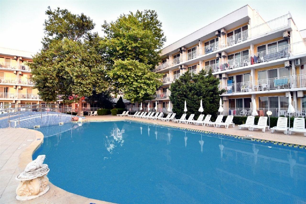 Kaliopa Hotel Αλμπένα Εξωτερικό φωτογραφία