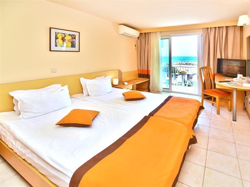 Kaliopa Hotel Αλμπένα Εξωτερικό φωτογραφία